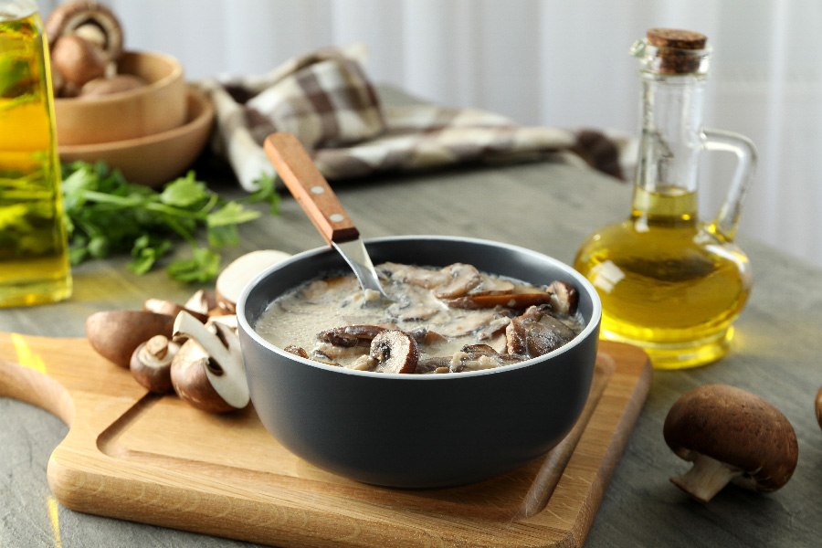Steak Diane Sauce (mushroom) - Intwood Farm & Butchers Steak Diane Sauce (mushroom)